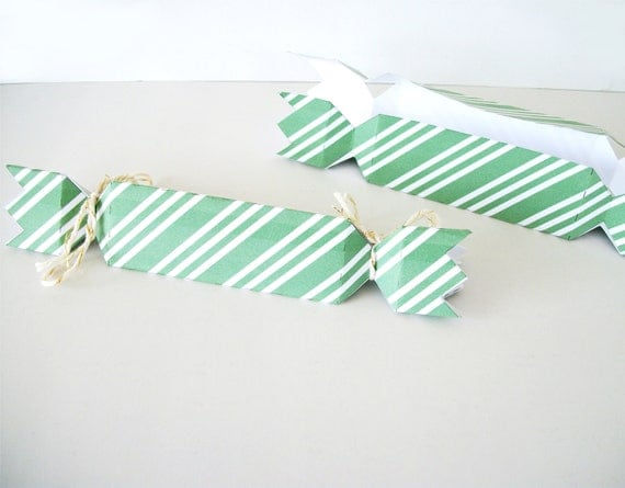 https://www.etsy.com/uk/listing/117384971/diy-christmas-cracker-gift-box-printable?ga_order=most_relevant&ga_search_type=all&ga_view_type=gallery&ga_search_query=printable%20christmas%20cracker&ref=sr_gallery_20