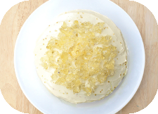 http://www.ablackbirdsepiphany.co.uk/2013/11/golden-christmas-cake.html