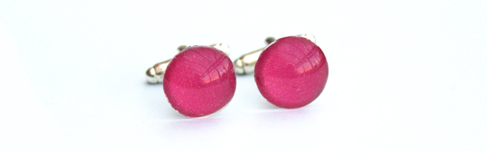 https://www.etsy.com/uk/listing/178909532/pink-cufflinks-unisex-valentines-day