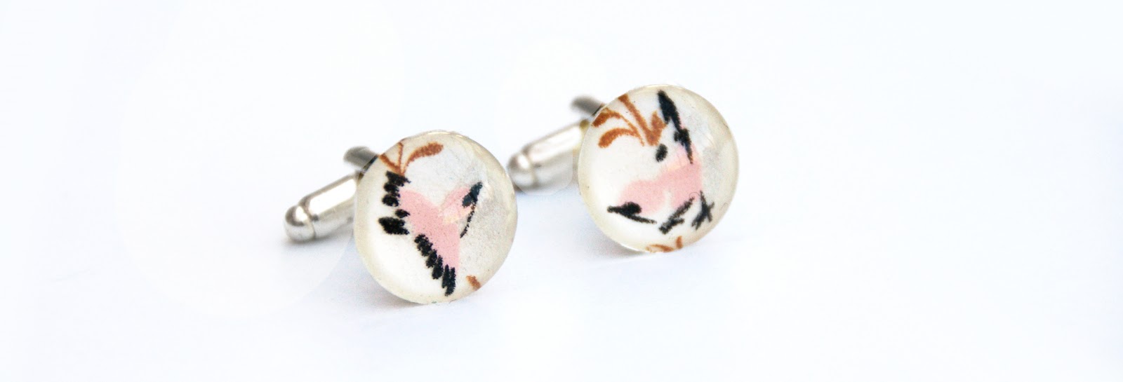 https://www.etsy.com/uk/listing/178923113/vintage-birds-womens-cufflinks-pink-and
