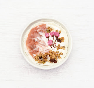 http://www.ablackbirdsepiphany.co.uk/2017/10/canvas-cake-basic-healthy-mug-cake.html