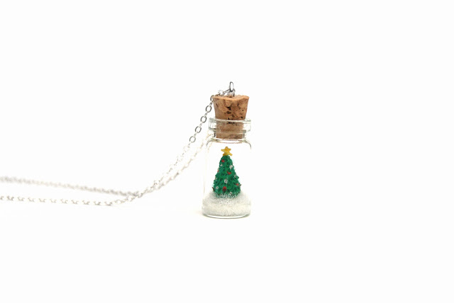https://www.etsy.com/uk/listing/255501839/christmas-tree-necklace-holiday-jewelry?ref=related-1