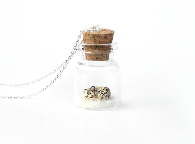 https://www.etsy.com/uk/listing/743220045/snow-leopard-necklace-ornament-wildlife?ref=shop_home_active_7&frs=1